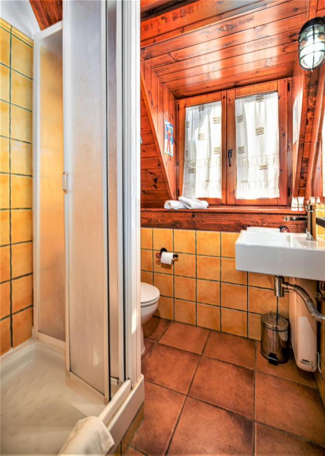 Apartamentos Aran Montcorbau Екстер'єр фото